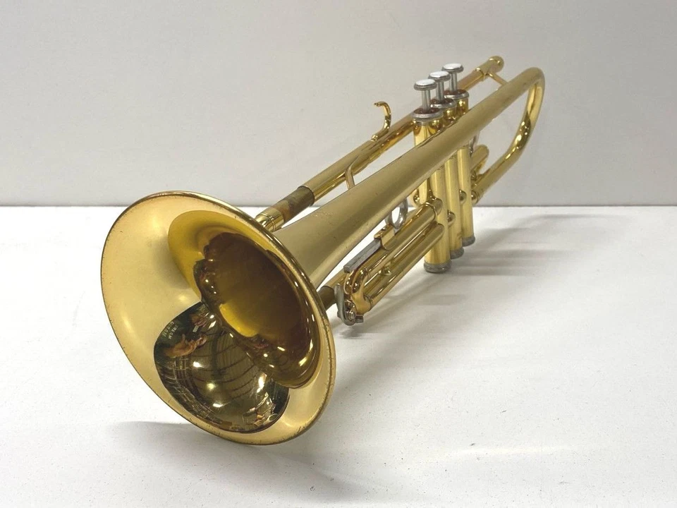 Trompeta Yamaha-con acceso. Foto 4 de 4