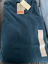 Men's V-Neck Sweater