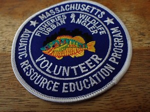 MASSACHUSETTS FISHERIS & WILDLIFE AQUATIC RESOURCES EDUCATION PATCH  BX L  #3