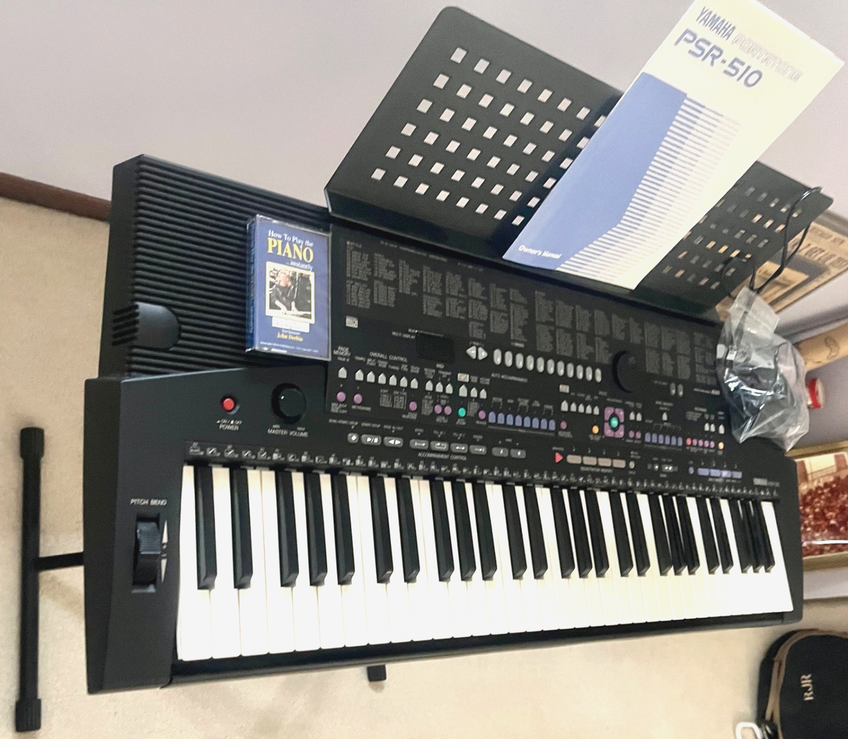 Yamaha Portatone PSR-510 Digital Keyboard - Complete Set w/ Stand