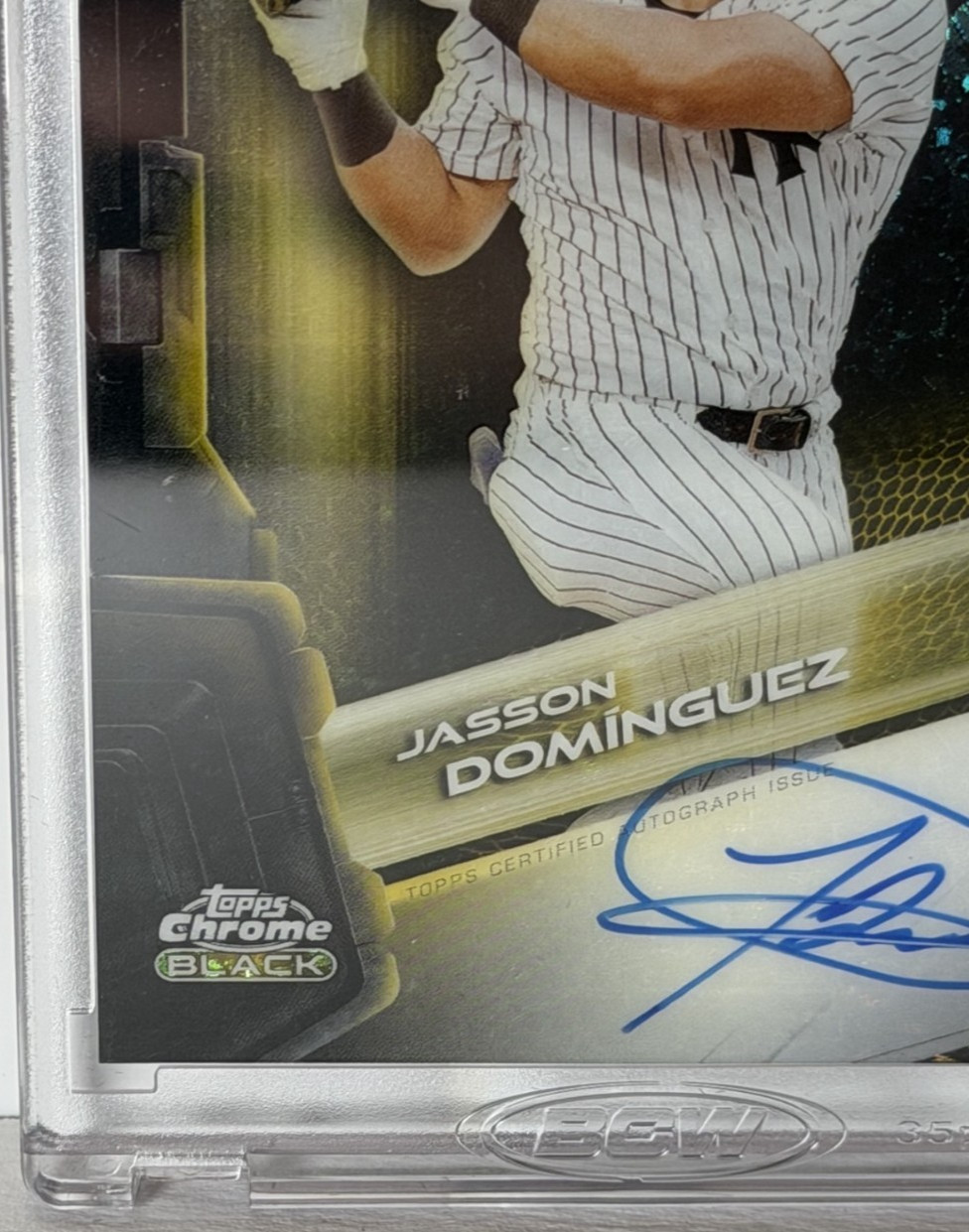 2026 Topps Chrome Black Jasson Dominguez AUTO Gold Mini Diamond /50 ~ Yankees view 3