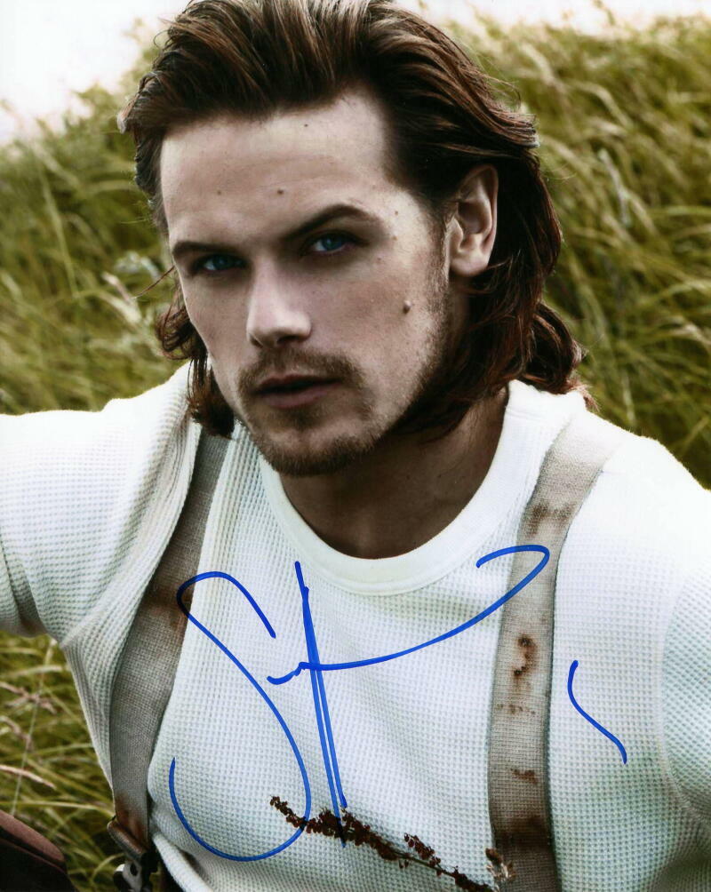 SAM HEUGHAN SIGNED AUTOGRAPH 8X10 PHOTO - SEXY JAMIE FRASER