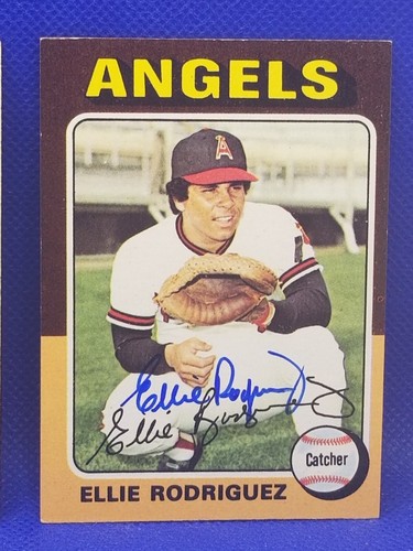 1975 TOPPS ELLIE RODRIGUEZ Signed Card autograph auto AA4007