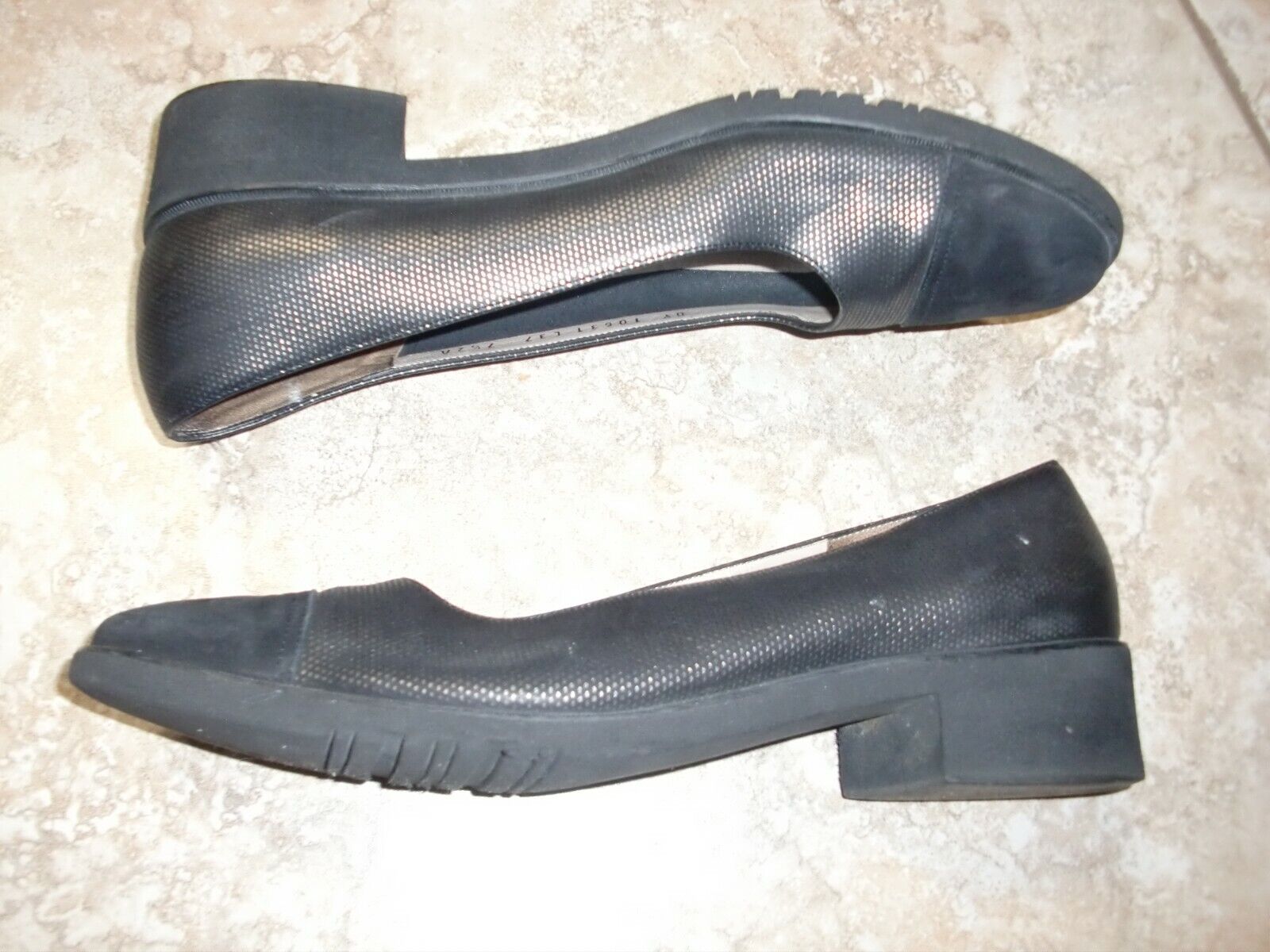 ~AUTH~SALVATORE FERRAGAMO~ ITALY~ Black Metallic … - image 6