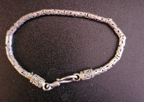 HEAVY ( 1/2 ounce ) 925 STERLING SILVER --- FANCY ROUND WEAVED BRACELET Lot 1373 - Picture 1 of 4