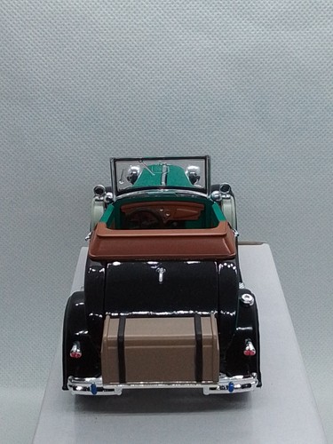 The National Motor Museum Mint 1929 Ford Model A Cabriolet 1:32 - Picture 4 of 4