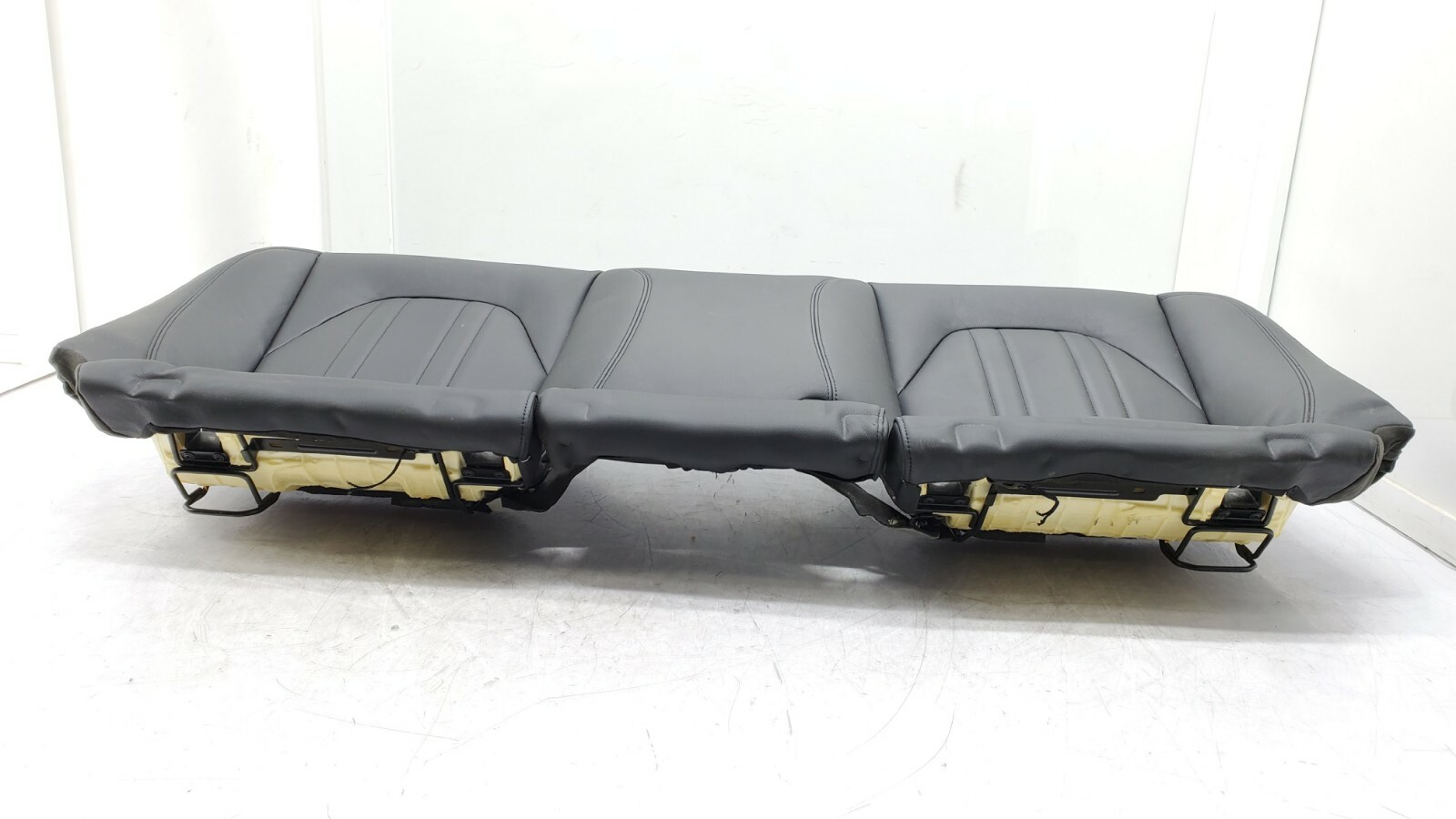 2014-2017 MASERATI GHIBLI SQ4 REAR LOWER BENCH SEAT LEATHER CUSHION OEM 13K.
