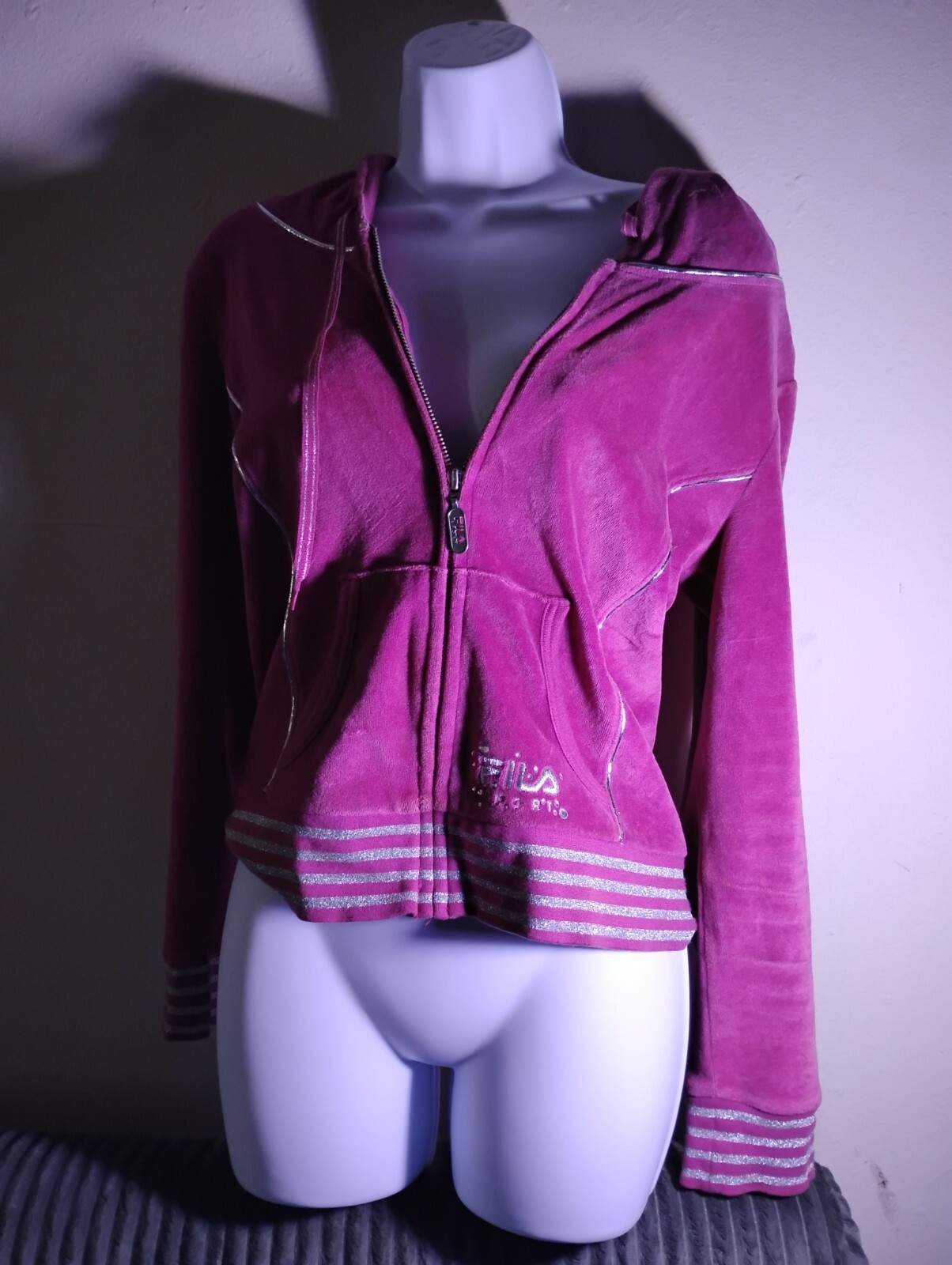 Felpa con cappuccio FILA in velluto rosa caldo con passamanerie argento taglia media