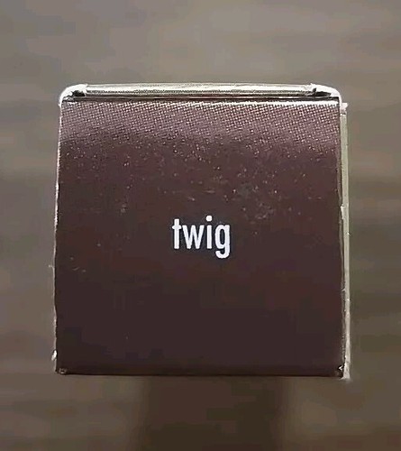 NIB Stila Shimmer & Glow Liquid Eye Shadow "Twig" O.153 fl Oz. / 4.5 ML - Picture 2 of 5