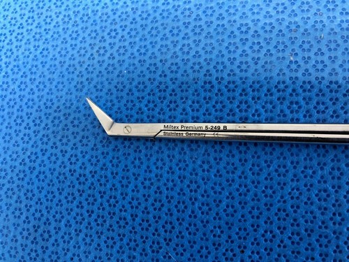 Miltex 5-249B Scissors, 45° Angle on Side, 13mm Blades, Delicate, 7" - Picture 2 of 6