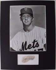 WAYNE GARRETT 1969 New York Mets Cut Autograph & 8x10 Photo Matted 16G