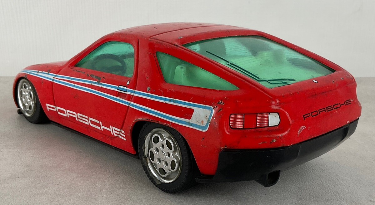 Ancienne Voiture Miniature Joustra Porsche 928 Rouge - France - Années 80