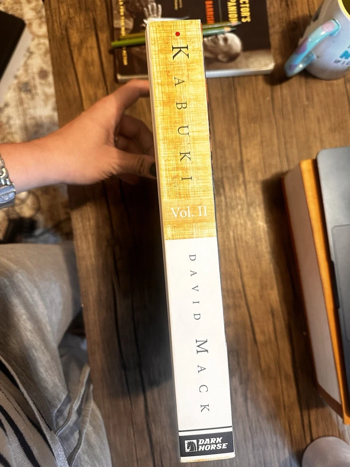 Kabuki - David Mack - vol 2 hardcover- 1st edition Excellent Condition - Image 2 of 4