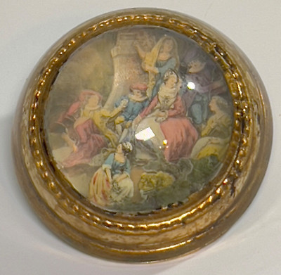 Unique Paperweight Magnifying 3D Paper Cut Art Victorian Scene Vintage 3''