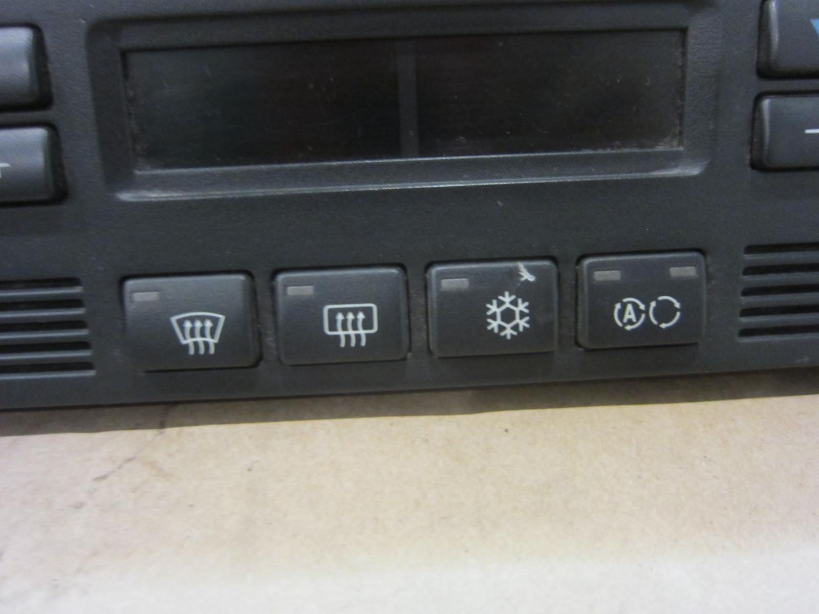 Bentley Arnage 2000 - Climate Control Switch Panel - PA55635PA