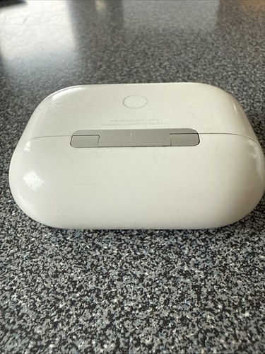 AirPods Pro MagSafeCharging Case And Charging Cable - 第 4/8 張圖片