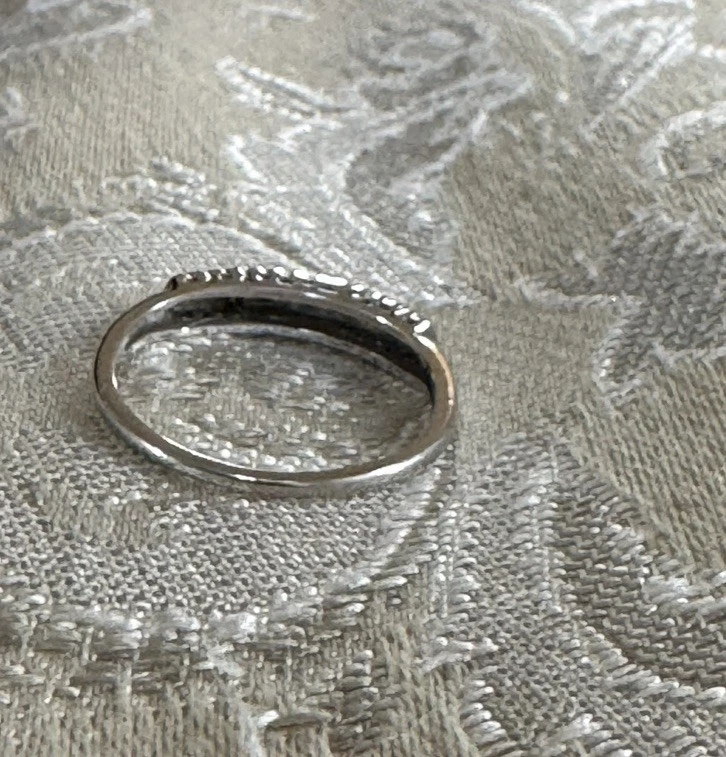 Anillo banda platino diamantes talla 4,5 Foto 2 de 4