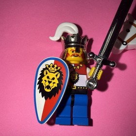 LEGO Minifigure Castle Royal Knight King 