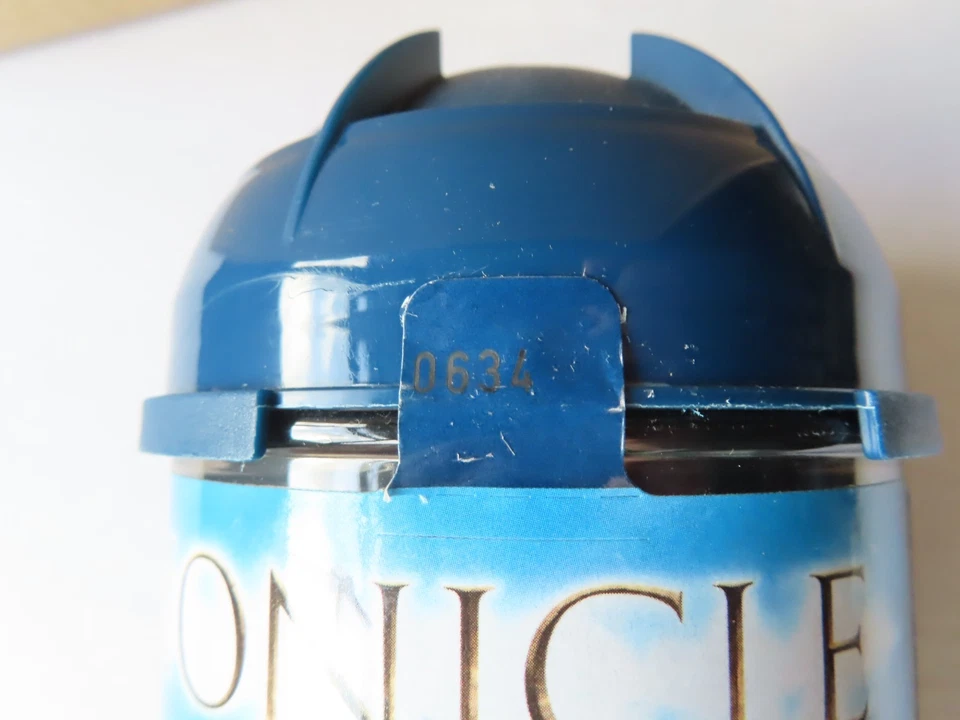 LEGO  Bionicle Toa Nokama  8602 by Lego in 2004 - Image 4 of 4