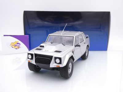AUTOart 74553 # Lamborghini LM002 Pick-Up Baujahr 1986 '' Argento Metallic '' 1:18