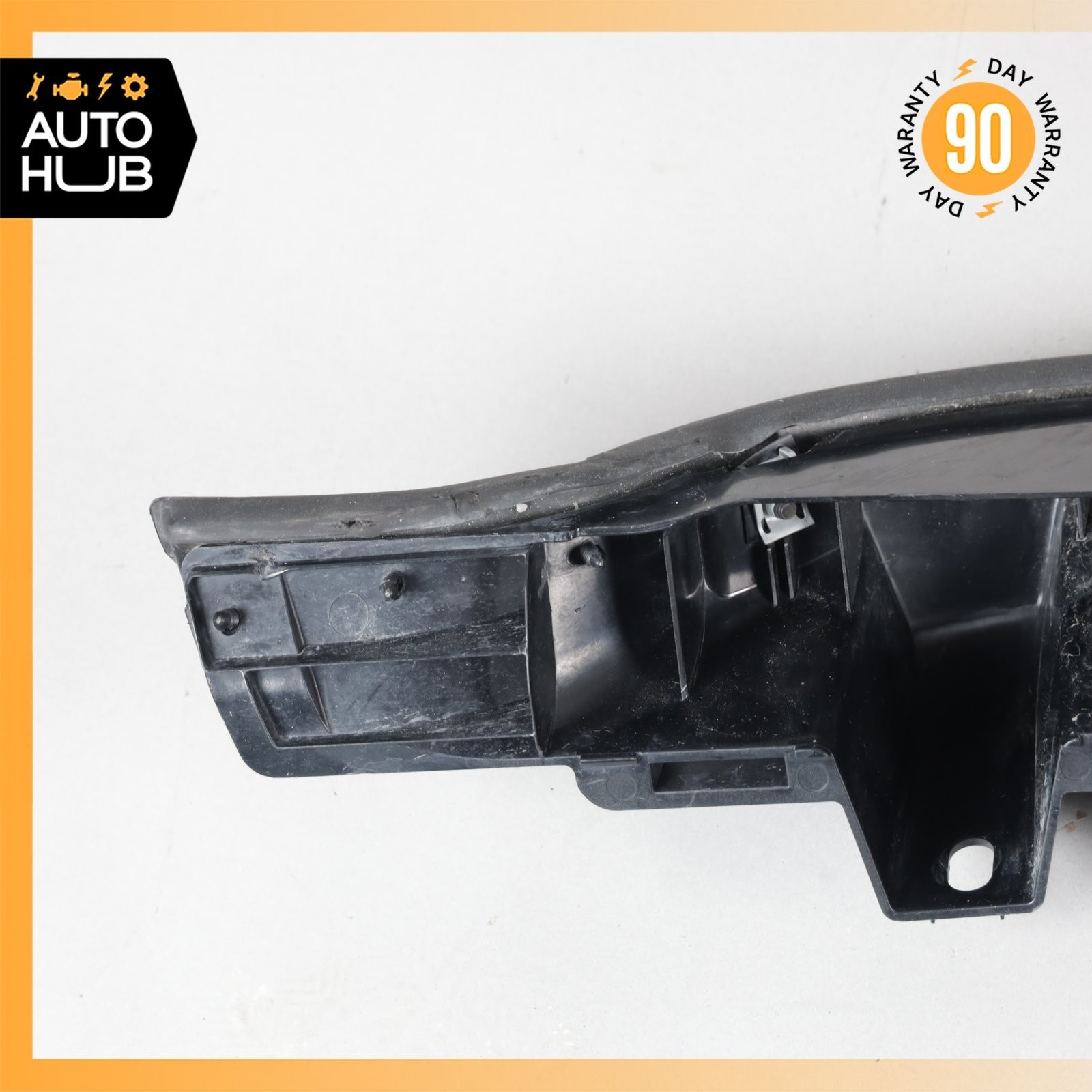 16-20 McLaren 570S 570GT Right Side Door Sill Rocker Panel Molding Bracket OEM