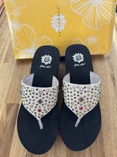 Yellow Box Women's Sz 9M Lucina Flip Flop Sandal Thongs White Leather Heal Worn