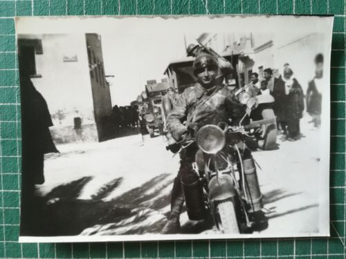 xz31 PHOTO WW1 column of military vehicles and motorcyclists Algeria - Picture 1 of 1