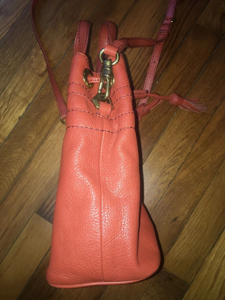 ORYANY Anthropologie Bandolera de Cuero Naranja Bolso Cubo Cartera con Borla con Cordón Foto 4 de 4