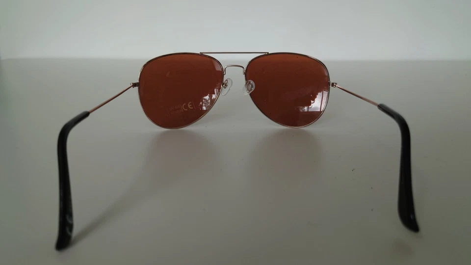 C.E. Gafas de sol Cat 3 con montura de metal dorado Foto 4 de 4