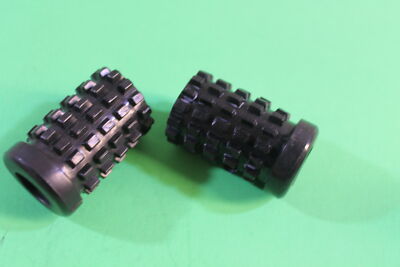 NOS Kawasaki 72 & 74-75 F9 71 F8 F7 F81 70 F5 Rear Rubber Footrest