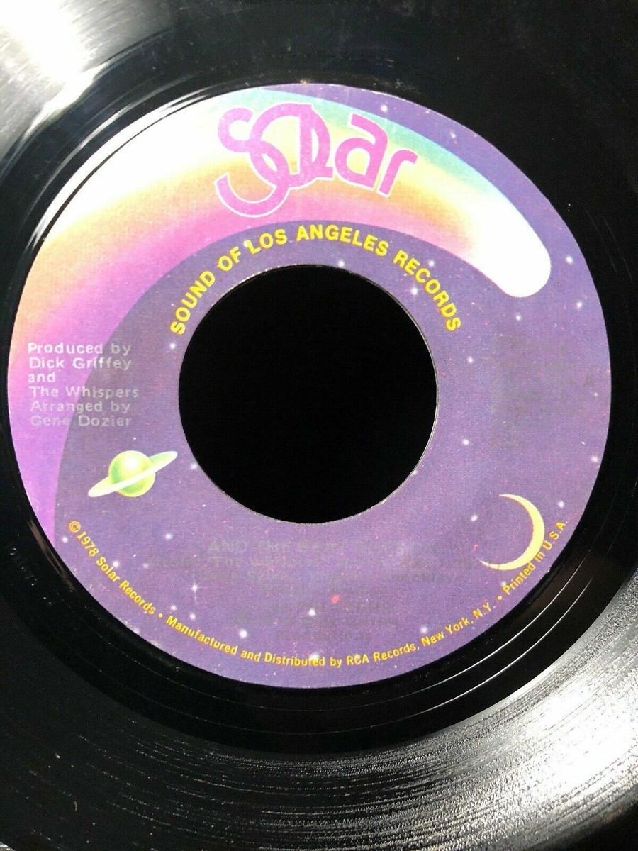 1979 The Whispers AND THE BEAT GOES ON (45RPM 7” Single) Solar