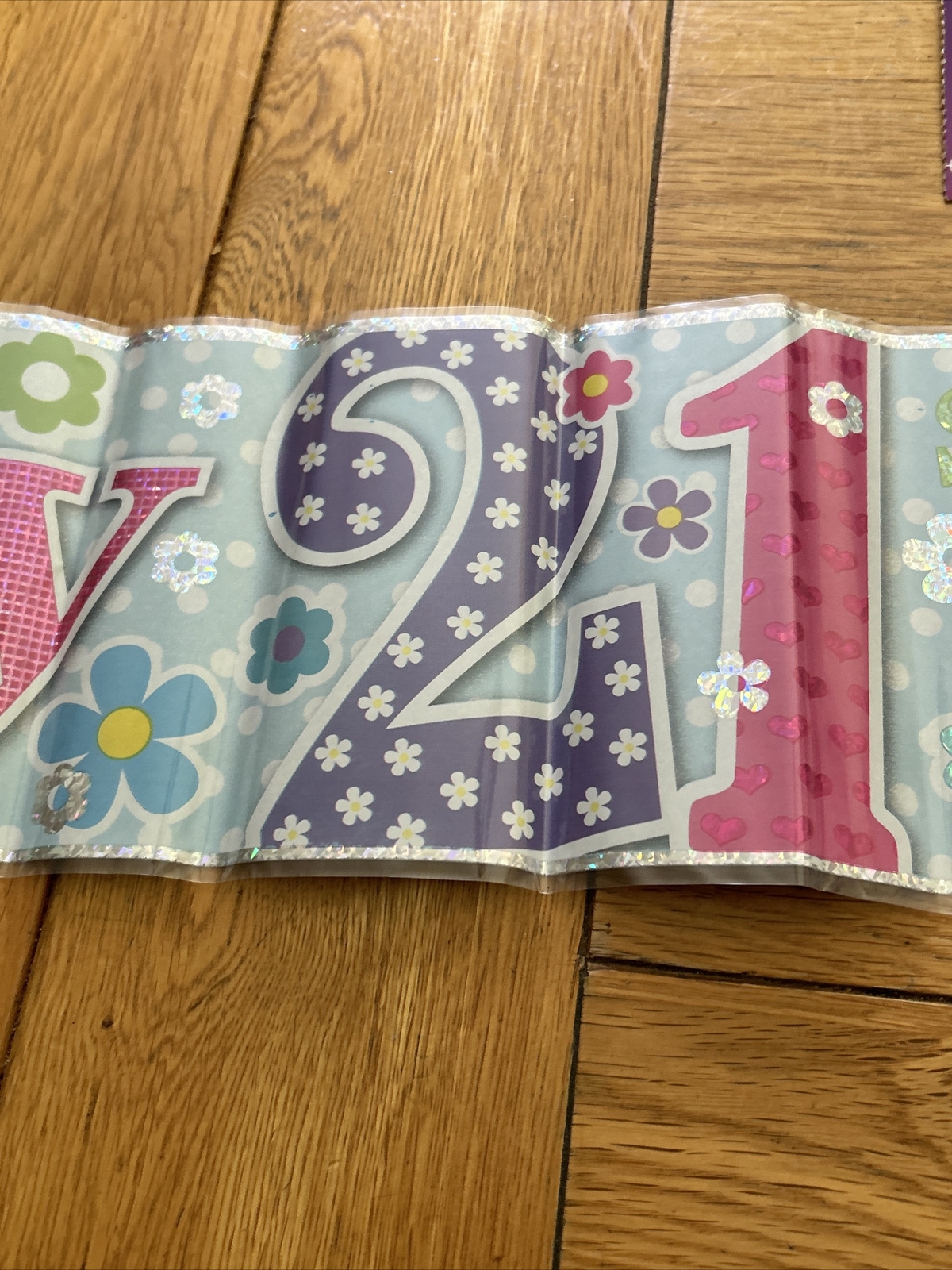 Simon Elvin 21st birthday party decorations badge balloons banner Female