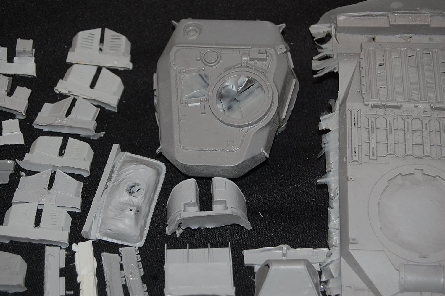 LARGE ASSORTED 1/35 BRITISH RESIN TANK PARTS KITBASHING DETAILING