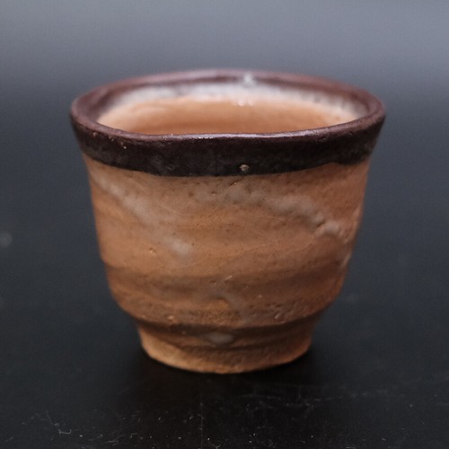 1207B Sakurei Okamoto Japanese Karatsu ware pottery sake cup With Box - Picture 4 of 10