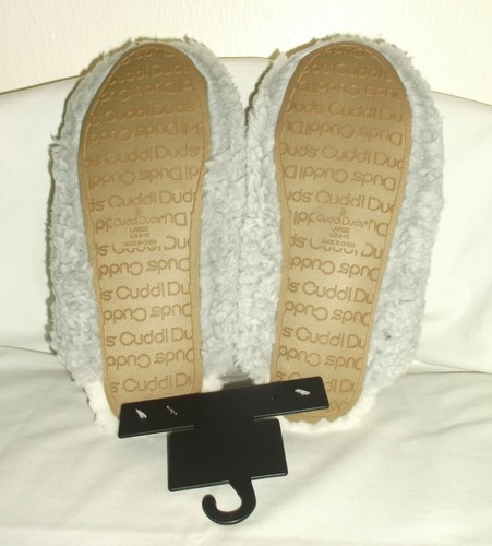 NWT Cuddl Duds Women's Gray Faux Fur Pom Clog Slippers S 5-6 - Imagen 7 de 7
