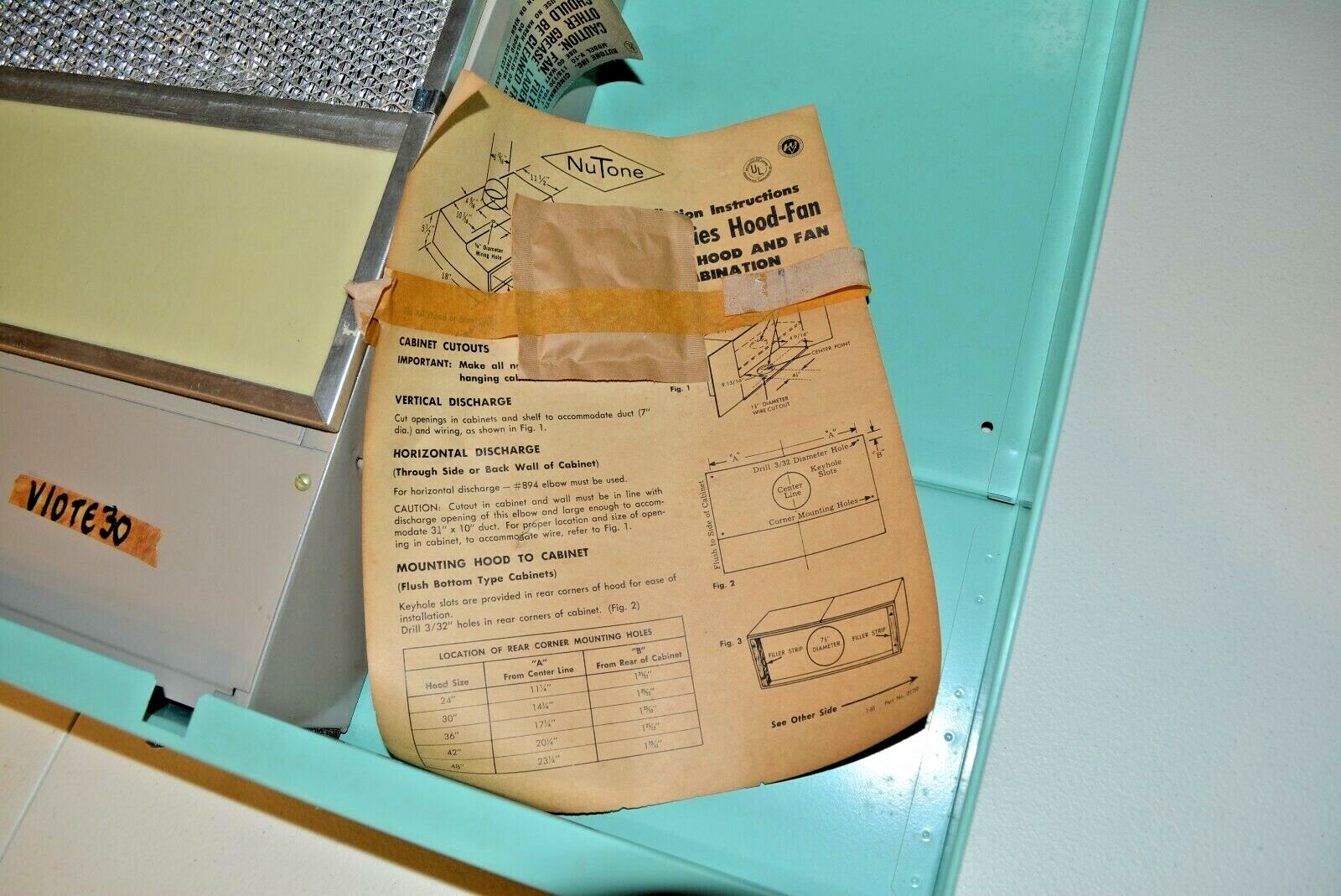 NEW Vintage 30" VentAHood Spec 7" Round Duct Turquoise Enamel NuTone
