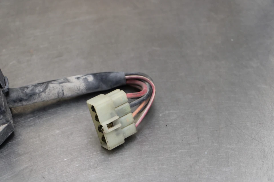 2000 Triumph Thunderbird RELAY ASSEMBLY FUSE BOX Foto 2 de 4