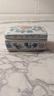 Vintage - Pink Lotus Flower Trinket Box Jewelry Box Blue and White Green Leaves