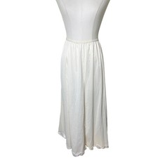 Vintage Wonder Maid Full Slip Lace Hem Slit Antron Nylon Ivory M USA