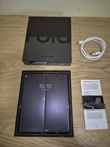 Samsung Galaxy Z Fold4 SM-F936B/DS 256GB - BLACK (Unlocked) *Read Description*