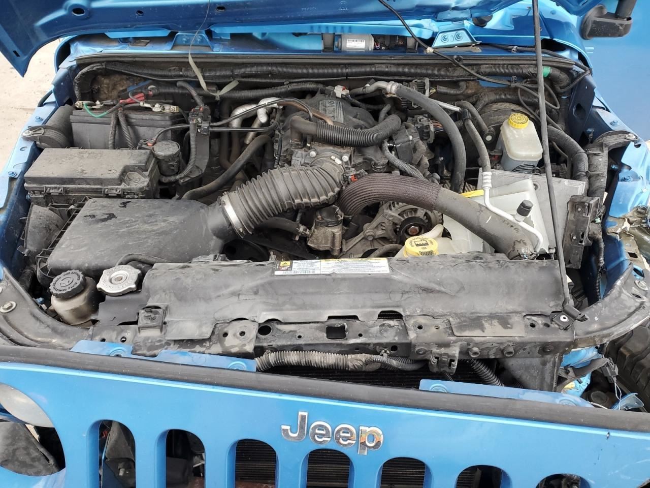 Temperature Control Heated Back Glass With AC Fits 07-10 WRANGLER 589806