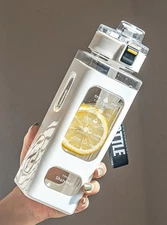 1pc 700-900ml White Sports Water Bottle Portable Sippy Cup for Outdoor & Cycling