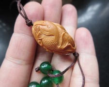 Collier ancien fait main noyer poisson carpe netsuke pendentif sculpture pendentif 43