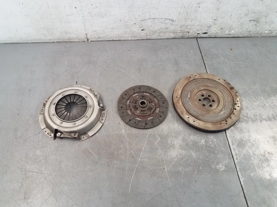 1978 Nissan 280Z Clutch / Flywheel #8939 Z4 - Image 2 of 4