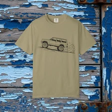 Cherokee XJ 4x4 SUV driving off-road