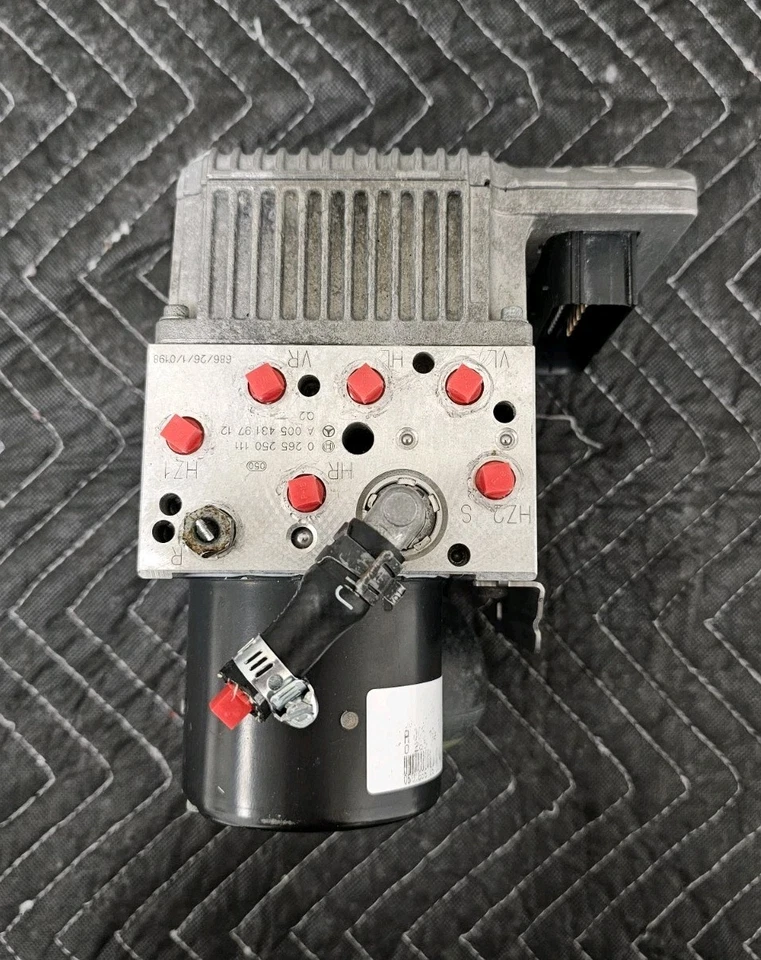 Módulo de control ABS genuino Mercedes-Benz SL500 R230 2003-08 Foto 3 de 4