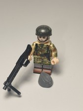 WW2 German Paratrooper minifigure Fallschirmjager 