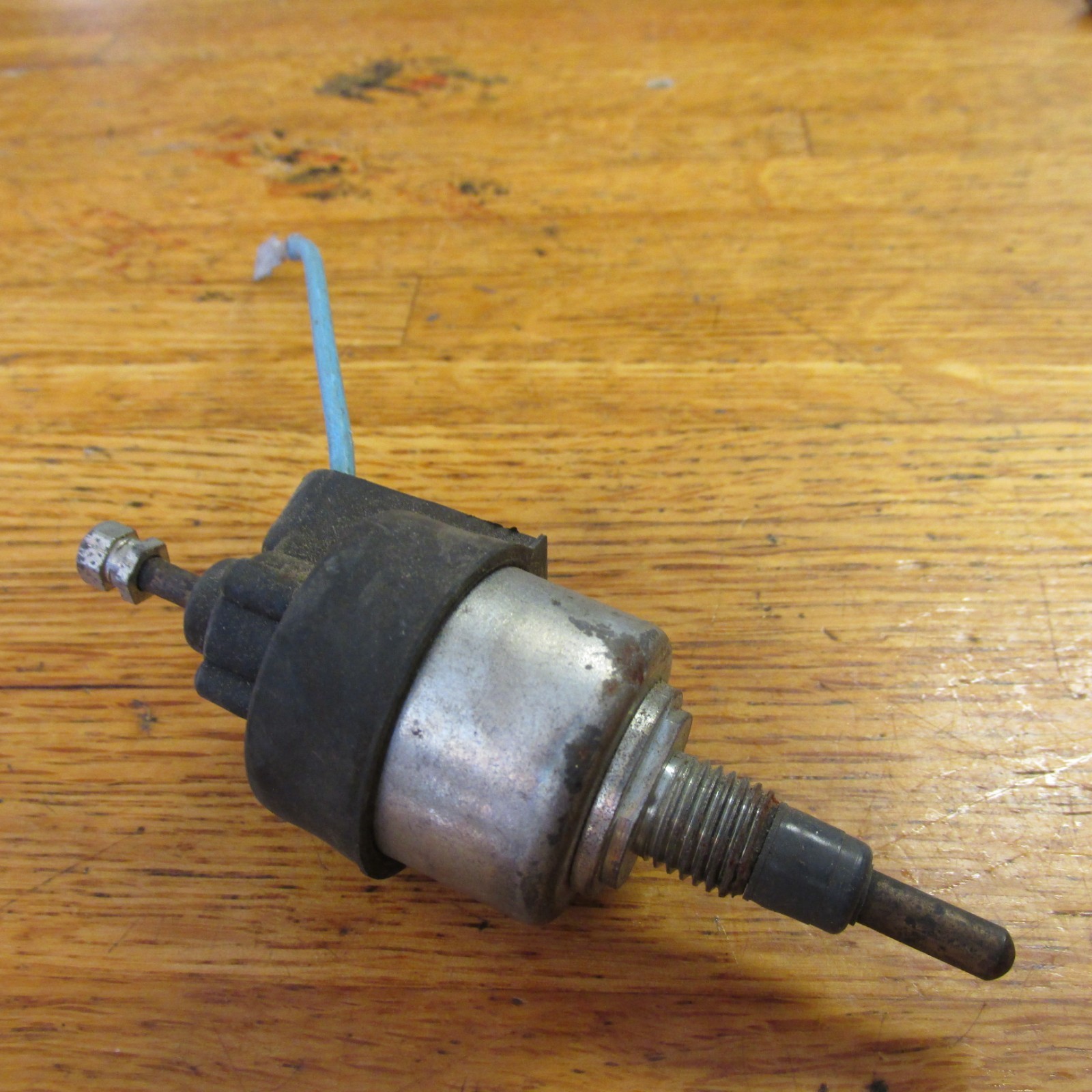 NOS WARNER CARBURETOR FAST IDLE SOLENOID NEW NOS VINTAGE OBSOLETE