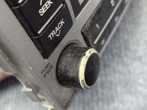 Original 2007-2008 Hyundai Santa Fe AM/FM CD MP3 Radio Receiver 28132056 - - Picture 9 of 10