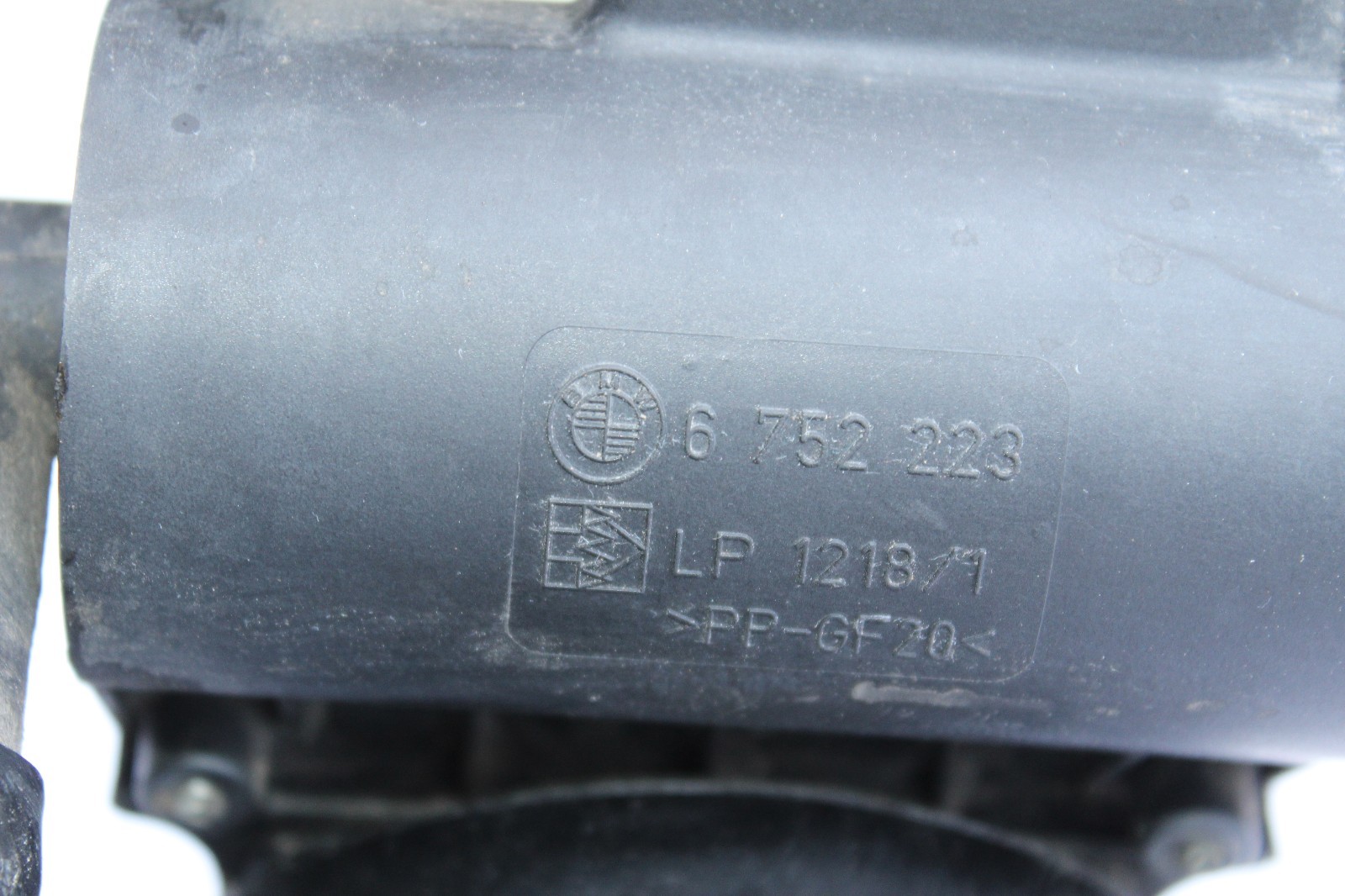 20002006 BMW 325Ci E46 CONVERTIBLE FUEL VAPOR EVAPORATOR CHARCOAL